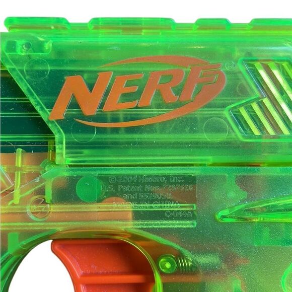 Vintage 2004 Nerf Maverick Rev-6 Neon Clear Green Toy Blaster Revolver Pistol - Picture 2 of 4